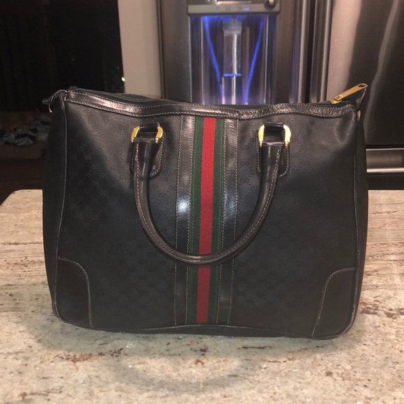 Gucci Handbags - VINTAGE GUCCI HAND BAG